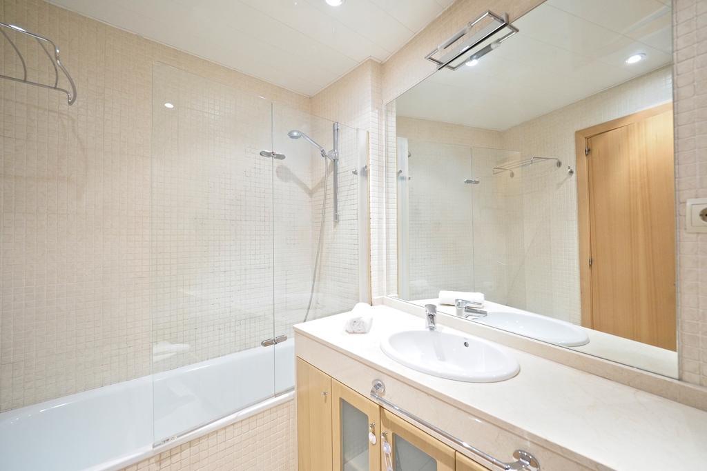 Suites Barcelona Park Gueell Екстер'єр фото
